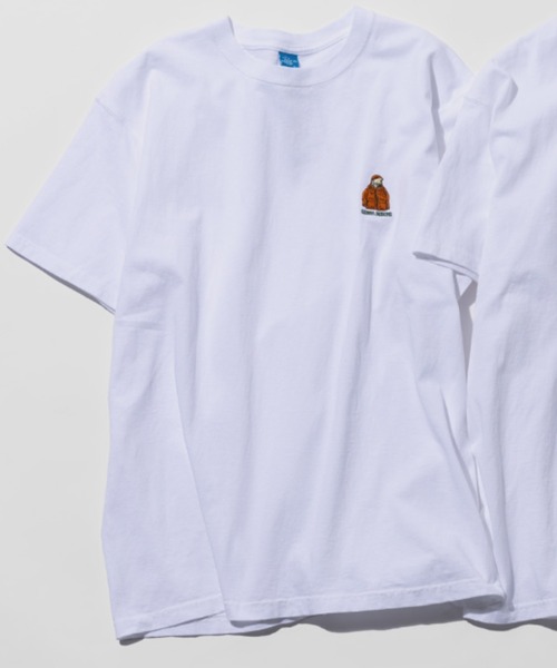 SIERRA DESIGNS(シェラデザイン)の「FINEBOYS掲載モデル★Good On × SIERRA DESIGNS 別注 ワンポイント刺繍 マウンテンパーカーロゴTシャツ(Tシャツ/カットソー・レディース・ホワイト×グリーン/ホワイト系1・LARGE/X-LARGE/SMALL/MEDIUM)」の1枚目の写真