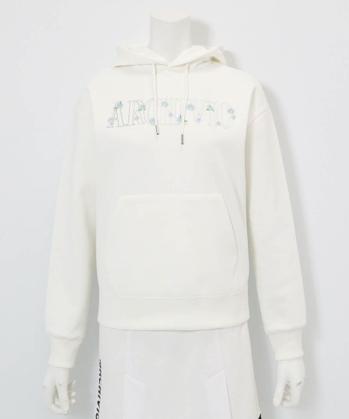 archivio(アルチビオ)の「<LADIES>花柄刺繍UVダンボールパーカー(パーカー・レディース・ライトブルー/ネイビー/ホワイト/ピンク・L/M/S)」の14枚目の写真