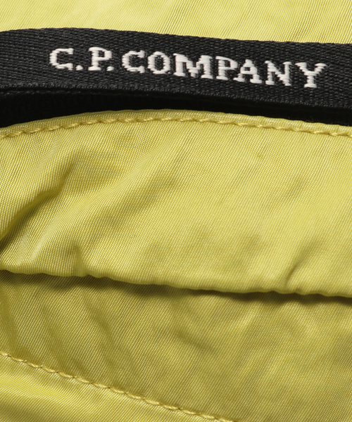 C.P. COMPANY（シーピーカンパニー）の「C.P.Company / シーピーカンパニー NYLON B WAISTBAG（ボディバッグ/ウエストポーチ・メンズ・ブルー系その他/イエロー/グレー・FREE）」の11枚目の写真