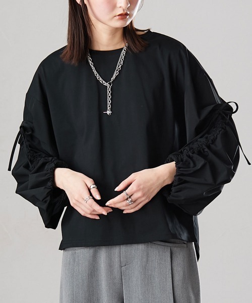 Soiunique（スワユニーク）の「異素材切替シャーリング袖デザイン長袖Ｔシャツ　［Soiunique］（Tシャツ/カットソー・レディース・オフホワイト/ブラック・L/M）」の6枚目の写真