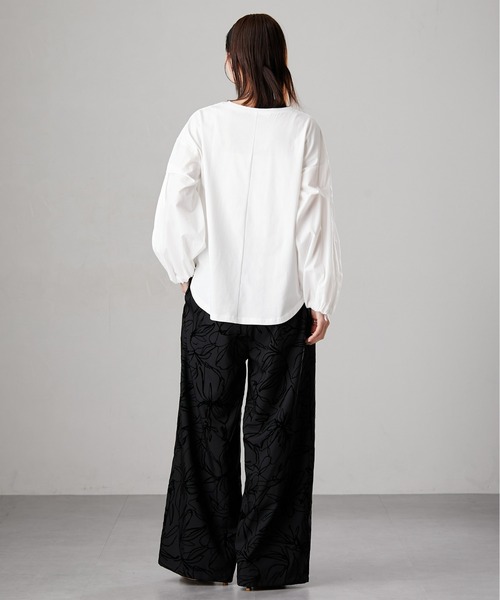 Soiunique（スワユニーク）の「異素材切替シャーリング袖デザイン長袖Ｔシャツ　［Soiunique］（Tシャツ/カットソー・レディース・オフホワイト/ブラック・L/M）」の20枚目の写真