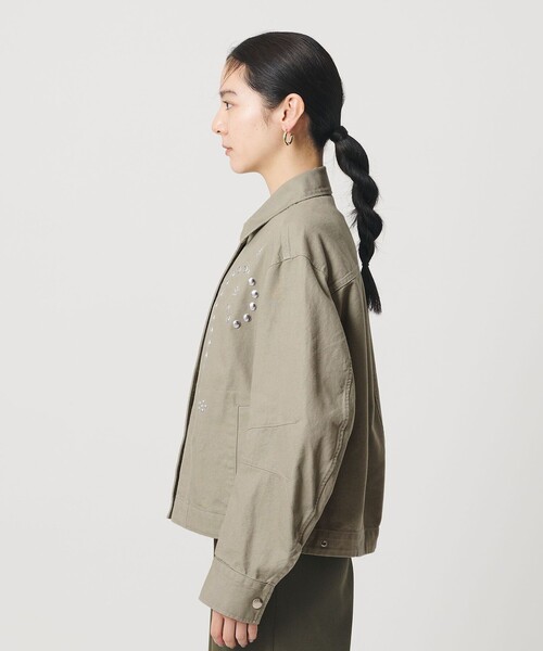 BEAUTY&YOUTH UNITED ARROWS（ビューティーアンドユースユナイテッドアローズ）の「コットン メタルモチーフ ブルゾン（その他アウター・レディース・ネイビー/オリーブ・FREE）」の3枚目の写真