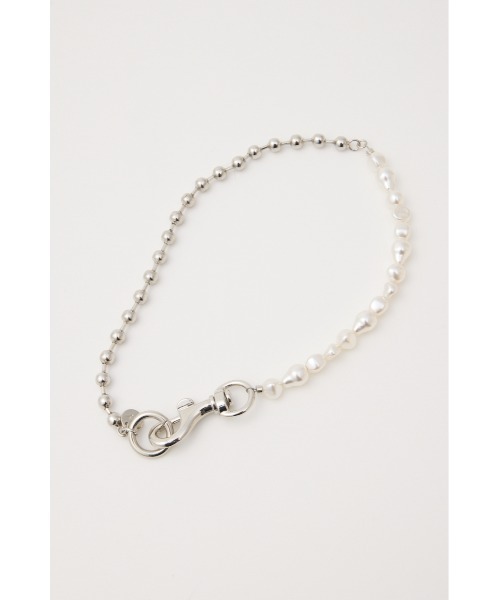 SLY（スライ）の「CHUNKY ROCK F/PEARL CHOKER チャンキーロックフェイクパールチョーカー（チョーカー・レディース・シルバー・FREE）」の2枚目の写真