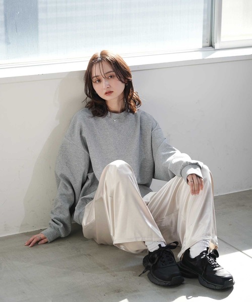 Bulue.（ブルー）の「【Bulue.】サテンタックワイドパンツ（スラックス・レディース・ピンク/グレイッシュベージュ/ブラック/アイボリー・FREE）」の12枚目の写真