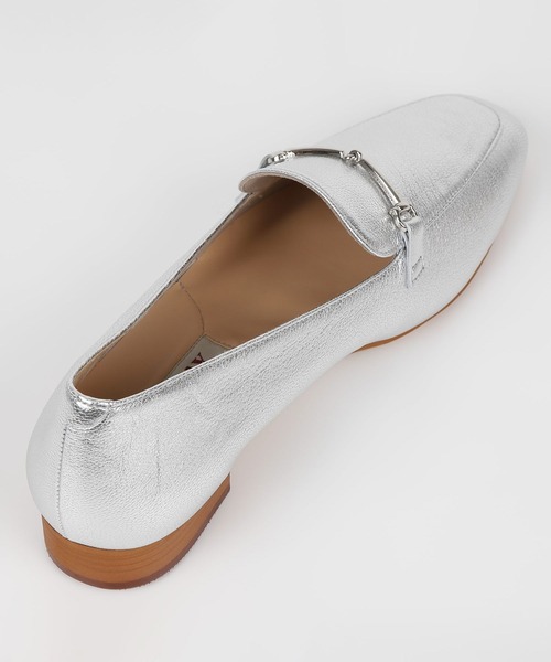 BARCLAY(バークレー)の「BARCLAY(バークレー)細ビットローファー(ローファー・レディース・ベージュ/ブラック/シルバー・22cm/22.5cm/23cm/23.5cm/24cm/24.5cm)」の6枚目の写真