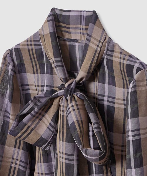 allureville(アルアバイル)の「シアーチェックボウブラウス(シャツ/ブラウス・レディース・ライトパープル/ライトベージュ・2)」の9枚目の写真