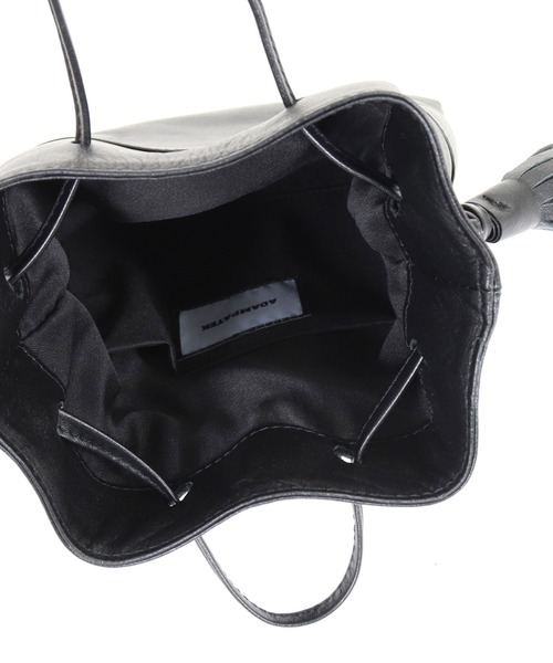 ADAM PATEK（アダムパテック）の「mko13444-water repellent leather mini drawstring bag 巾着型ミニバッグ(AP2619006)（ハンドバッグ・メンズ・ブラック・FREE）」の11枚目の写真