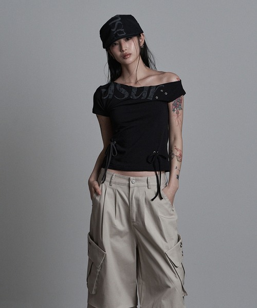 as you are(アズユーアー)の「◇ASYOUARE◇パンチング アンバランス オフショルダー Tシャツ PUNCHING UNBALANCE OFF-SHOULDER T-SHIRT(Tシャツ/カットソー・レディース・ホワイト/ブラック/グレー・FREE)」の18枚目の写真
