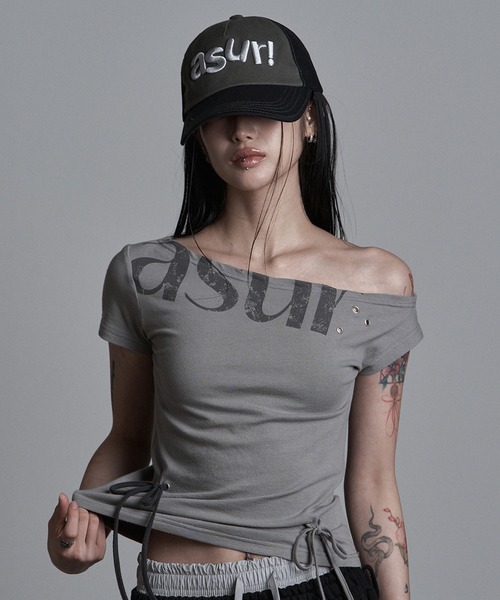 as you are(アズユーアー)の「◇ASYOUARE◇パンチング アンバランス オフショルダー Tシャツ PUNCHING UNBALANCE OFF-SHOULDER T-SHIRT(Tシャツ/カットソー・レディース・ホワイト/ブラック/グレー・FREE)」の9枚目の写真