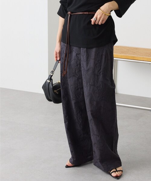 RIVE DROITE（リヴドロワ）の「【トレンド感抜群】シフリ刺繍パンツ（その他パンツ・レディース・オフホワイト/ブラック・38/36）」の2枚目の写真