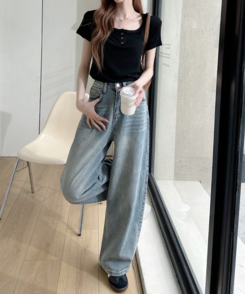 Ada.(エイダ)の「リングドットボタン付き ショート丈ヘンリーネック 半袖Tシャツ(Tシャツ/カットソー・レディース・ブラック/ブラウン/ライトグレー/ホワイト・FREE)」の8枚目の写真