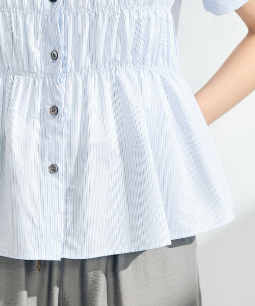 fredy emue（フレディエミュ）の「シャーリング半袖シャツ（シャツ/ブラウス・レディース・ネイビー/ブルー系その他/イエロー/ベージュ系その他/オフホワイト・38）」の7枚目の写真