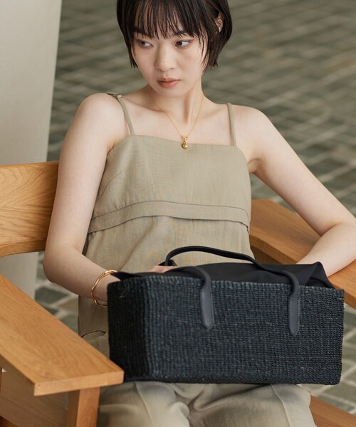 GALLEST（ギャレスト）の「【セットアップ可能】イレヘムキャミブラウス（シャツ/ブラウス・レディース・オリーブ/ブラック・38）」の4枚目の写真