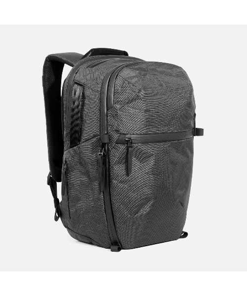 Aer(エアー)の「AER City Pack Pro2 Ultra 20L / AER-28063(バックパック/リュック・メンズ・ブラック・FREE)」の1枚目の写真