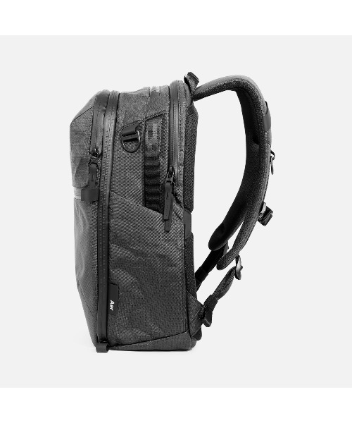 Aer(エアー)の「AER City Pack Pro2 Ultra 20L / AER-28063(バックパック/リュック・メンズ・ブラック・FREE)」の7枚目の写真