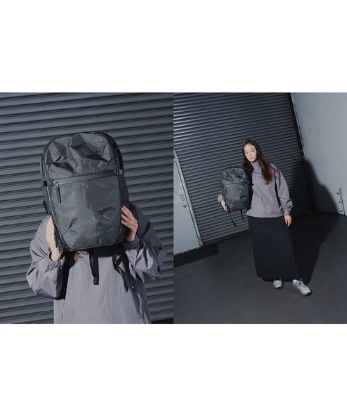 Aer(エアー)の「AER City Pack Pro2 Ultra 20L / AER-28063(バックパック/リュック・メンズ・ブラック・FREE)」の11枚目の写真
