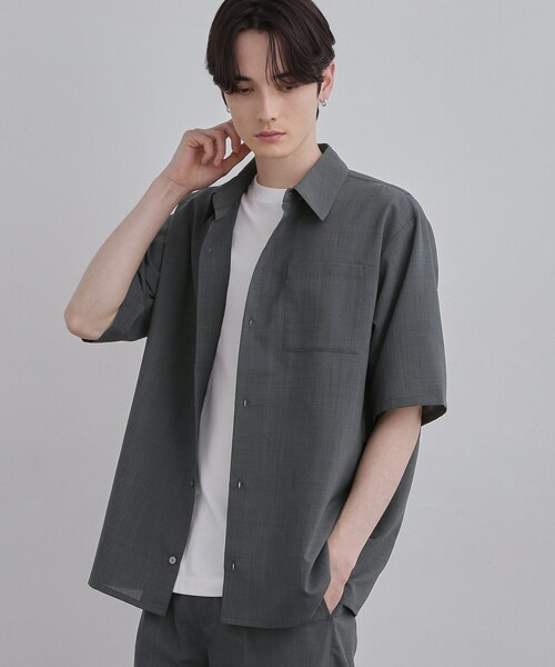 tk.TAKEO KIKUCHI(ティーケータケオキクチ)の「AIRY DRYレギュラーカラーシャツ/吸水速乾/UVカット/マシーンウォッシャブル/洗濯可/イージーケア(シャツ/ブラウス・メンズ・ブラック/ベージュ/チャコールグレー・03/02/01)」の3枚目の写真