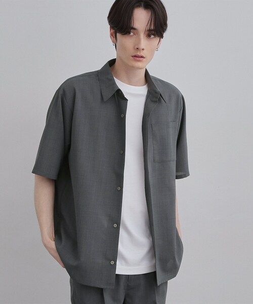 tk.TAKEO KIKUCHI(ティーケータケオキクチ)の「AIRY DRYレギュラーカラーシャツ/吸水速乾/UVカット/マシーンウォッシャブル/洗濯可/イージーケア(シャツ/ブラウス・メンズ・ブラック/ベージュ/チャコールグレー・03/02/01)」の10枚目の写真