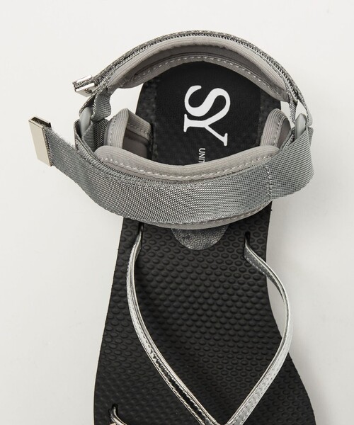 SY UNITED ARROWS(シーユナイテッドアローズ)の「<SY> ベルクロスタッズ サンダル70↑(サンダル・レディース・シルバー/ブラック・22.5cm/23.5cm/24.5cm/25.5cm)」の8枚目の写真