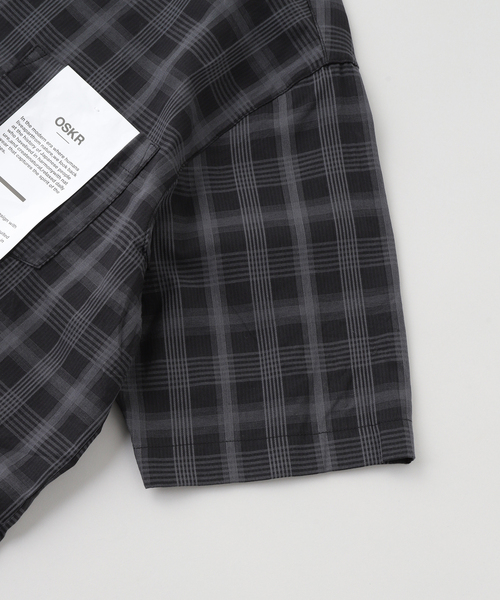 OSKR（オーエスケーアール）の「OSKR / オーエスケーアール Ombre Sheer Check S/S Shirt（シャツ/ブラウス・メンズ・ブラック/ネイビー・MEDIUM/LARGE）」の6枚目の写真
