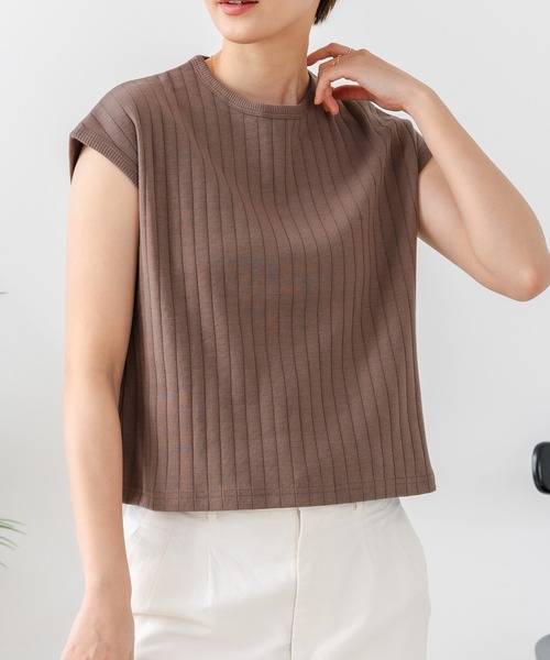 fort point（フォーポイント）の「【C-FORT POINT/フォートポイント】華奢見え ワイドリブフレンチスリーブＴシャツ 二の腕カバー 伸縮性 細見え オフィス 通勤 きれいめ 大人カジュアル（Tシャツ/カットソー・レディース・ブラック/ブラウン/オフホワイト/カーキ・FREE）」の3枚目の写真