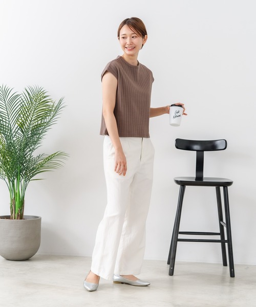 fort point（フォーポイント）の「【C-FORT POINT/フォートポイント】華奢見え ワイドリブフレンチスリーブＴシャツ 二の腕カバー 伸縮性 細見え オフィス 通勤 きれいめ 大人カジュアル（Tシャツ/カットソー・レディース・ブラック/ブラウン/オフホワイト/カーキ・FREE）」の7枚目の写真