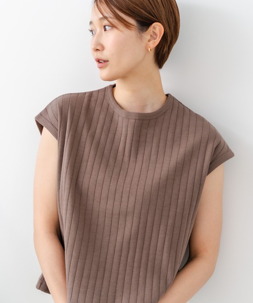fort point（フォーポイント）の「【C-FORT POINT/フォートポイント】華奢見え ワイドリブフレンチスリーブＴシャツ 二の腕カバー 伸縮性 細見え オフィス 通勤 きれいめ 大人カジュアル（Tシャツ/カットソー・レディース・ブラック/ブラウン/オフホワイト/カーキ・FREE）」の17枚目の写真