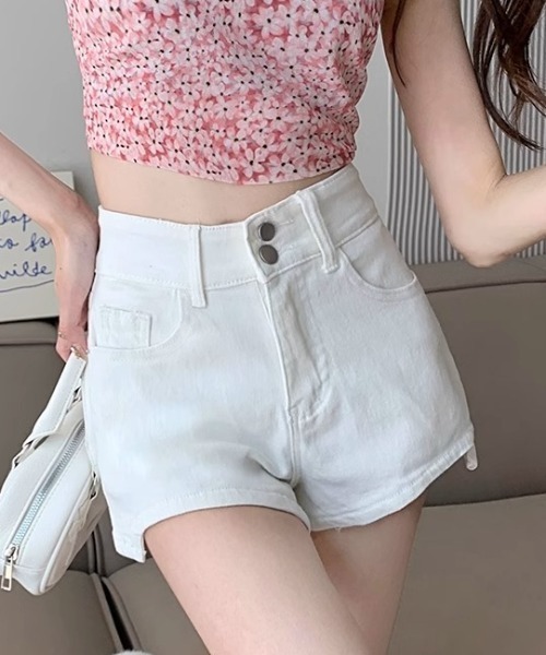 Teem Store(チームストア)の「ダブルボタンハイウエスト ショートパンツ(その他パンツ・レディース・ホワイト/ブラウン系その他/ブラック/ベージュ・S/M)」の1枚目の写真
