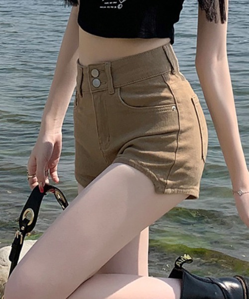 Teem Store(チームストア)の「ダブルボタンハイウエスト ショートパンツ(その他パンツ・レディース・ホワイト/ブラウン系その他/ブラック/ベージュ・S/M)」の15枚目の写真