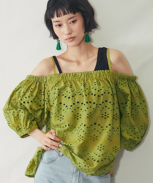 ANOTHER S(アナザーエス)の「カットワークオフショルブラウス(Tシャツ/カットソー・レディース・ホワイト/ブラック/ライム・FREE)」の11枚目の写真