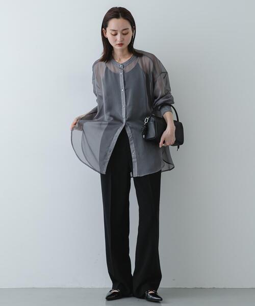 SENSE OF PLACE by URBAN RESEARCH(センスオブプレイスバイアーバンリサーチ)の「バンドカラーシャンブレーシアーシャツ(シャツ/ブラウス・レディース・グリーン/アイボリー/チャコールグレー/ブラウン・ONE)」の13枚目の写真