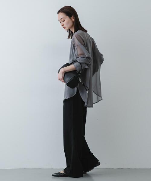 SENSE OF PLACE by URBAN RESEARCH(センスオブプレイスバイアーバンリサーチ)の「バンドカラーシャンブレーシアーシャツ(シャツ/ブラウス・レディース・グリーン/アイボリー/チャコールグレー/ブラウン・ONE)」の14枚目の写真