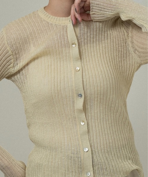 lawgy(ラウジー)の「sheer rib compact long sleeve tops / シアーリブコンパクトロングスリーブトップス(その他トップス・レディース・クリーム/ピンク系・FREE)」の15枚目の写真