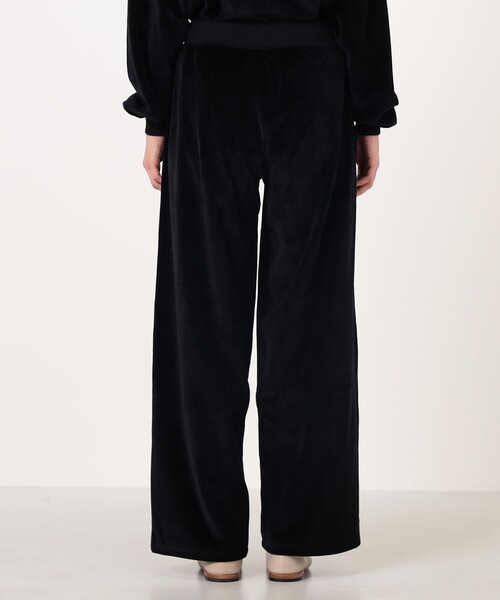 BASERANGE(ベースレンジ)の「BASERANGE TRE SWEATPANTS スウェットパンツ(スウェットパンツ・レディース・ブラック・XS)」の5枚目の写真