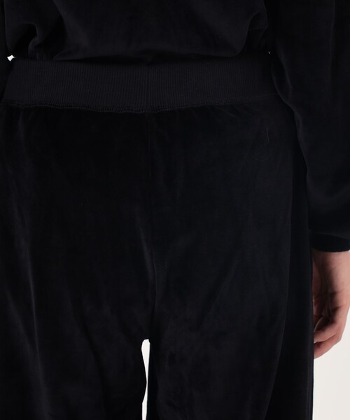 BASERANGE(ベースレンジ)の「BASERANGE TRE SWEATPANTS スウェットパンツ(スウェットパンツ・レディース・ブラック・XS)」の7枚目の写真