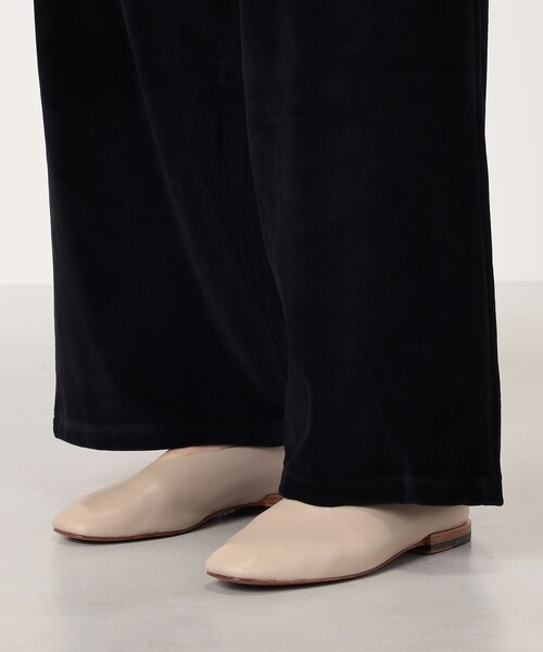 BASERANGE(ベースレンジ)の「BASERANGE TRE SWEATPANTS スウェットパンツ(スウェットパンツ・レディース・ブラック・XS)」の8枚目の写真