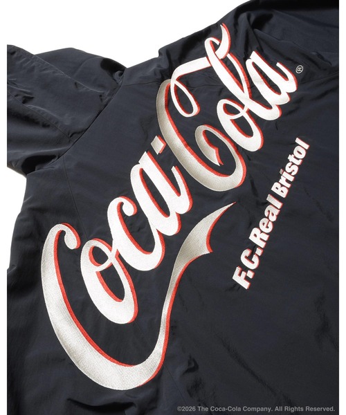 F.C.Real Bristol(エフシーレアルブリストル)の「Coca-Cola BIG LOGO WARM-UP JACKET(ナイロンジャケット・メンズ・グリーン/ネイビー/ブラック・X-LARGE/LARGE/MEDIUM/SMALL/XX-LARGE)」の13枚目の写真