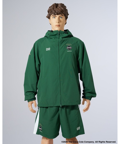 F.C.Real Bristol(エフシーレアルブリストル)の「Coca-Cola BIG LOGO WARM-UP JACKET(ナイロンジャケット・メンズ・グリーン/ネイビー/ブラック・X-LARGE/LARGE/MEDIUM/SMALL/XX-LARGE)」の4枚目の写真