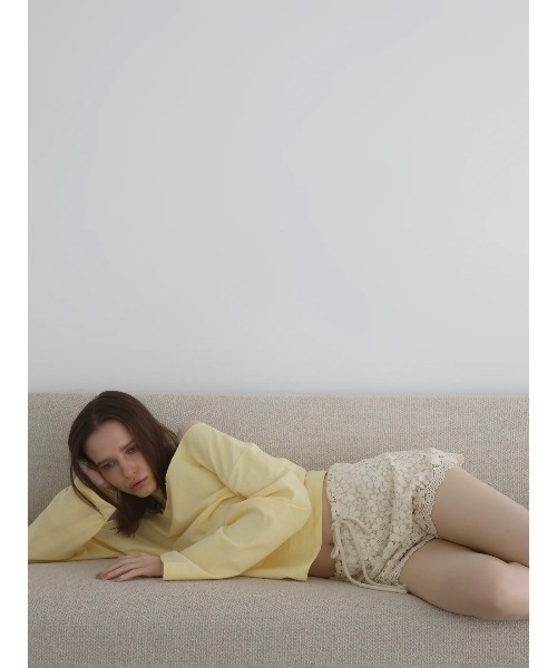 miies miim(ミーエスミーム)の「floral lace shorts(その他パンツ・レディース・アイボリー・FREE)」の2枚目の写真