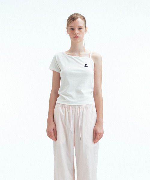Rest&Recreation(レストアンドレクリエーション)の「UNBALANCED KNIT TOP - IVORY(Tシャツ/カットソー・レディース・その他・ONE)」の3枚目の写真