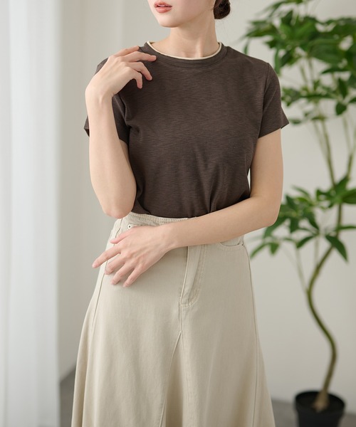 DAYRA(デイラ)の「配色 ライン クルーネック 半袖 トップス(Tシャツ/カットソー・レディース・モカ/チャコールグレー/グレー/ブラック/ホワイト・FREE)」の15枚目の写真