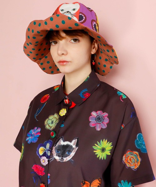 Three Four Time(スリーフォータイム)の「【ばら色の帽子】ばら色×Three Four Time コラボプリントシャツ(シャツ/ブラウス・レディース・ブラック系その他・FREE)」の4枚目の写真