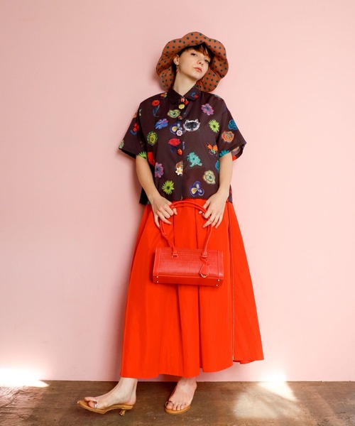 Three Four Time(スリーフォータイム)の「【ばら色の帽子】ばら色×Three Four Time コラボプリントシャツ(シャツ/ブラウス・レディース・ブラック系その他・FREE)」の5枚目の写真