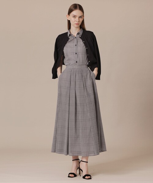 MACKINTOSH LONDON(マッキントッシュ ロンドン)の「【WEB・一部店舗限定】シアーニットカーディガン(ニット/セーター・レディース・オフホワイト/ブラック・38)」の4枚目の写真