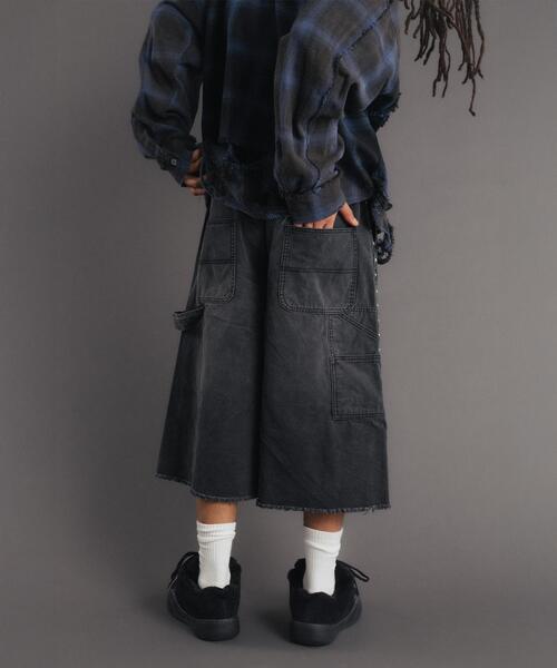FR(13)NDS(フレンズ)の「FR(13)NDS/フレンズ/Duck Studs Shorts(その他パンツ・メンズ・ホワイト/ブラック・M)」の4枚目の写真