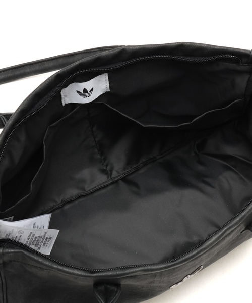 adidas(アディダス)の「adidas EL POCKET BAG / アディダス オリジナルス ロング丈 ポケット付き バッグ(ショルダーバッグ・レディース・ブラック・ONE SIZE)」の4枚目の写真
