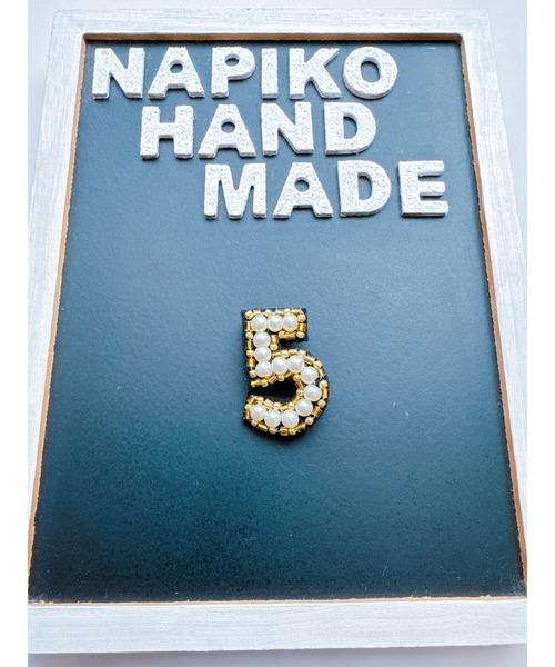 tone(トーン)の「【NAPIKO】ブローチ(MA)(ブローチ/コサージュ・レディース・D/T/Q/S/O/R/F/P/J/N/E/I/H/M/G/A/L/C/B/K/U・FREE)」の2枚目の写真