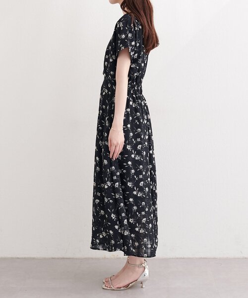natural couture(ナチュラルクチュール)の「フレンチスリーブカシュクールワンピース(ワンピース・レディース・ホワイト系その他/ベージュ/ブラック/ブラウン/サックスブルー・FREE)」の12枚目の写真