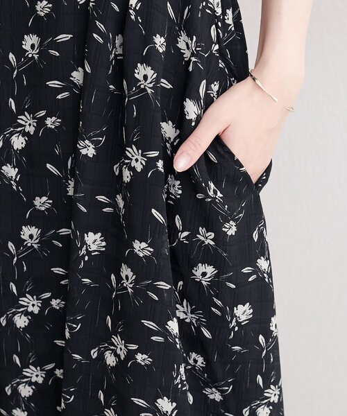 natural couture(ナチュラルクチュール)の「フレンチスリーブカシュクールワンピース(ワンピース・レディース・ホワイト系その他/ベージュ/ブラック/ブラウン/サックスブルー・FREE)」の19枚目の写真