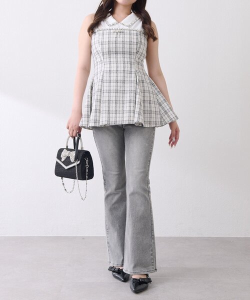 OLIVE des OLIVE(オリーブデオリーブ)の「【Belle Charme】BC Logo Lace Flare Denim(デニムパンツ・レディース・ブラック/サックスブルー/グレー・SMALL/LARGE/MEDIUM)」の10枚目の写真